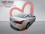2025 Altima Thumbnail 3