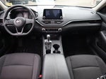 2025 Altima Thumbnail 10