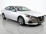 2020 Altima Thumbnail 2