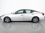 2020 Altima Thumbnail 12
