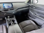 2020 Altima Thumbnail 27