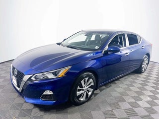 2021 Nissan Altima with Deep Blue Pearl Exterior