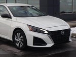 2025 Altima Thumbnail 3