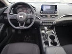 2025 Altima Thumbnail 15