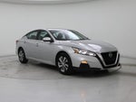 2021 Altima Thumbnail 1