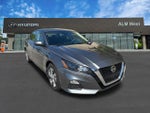 2022 Altima Thumbnail 3