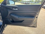 2022 Altima Thumbnail 14
