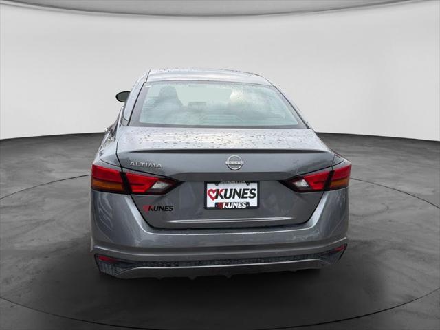 2024 Nissan Altima - $16,277