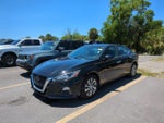 2020 Altima Thumbnail 3