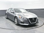 2019 Altima Thumbnail 2