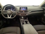 2022 Altima Thumbnail 9
