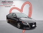 2025 Altima Thumbnail 1