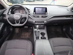2025 Altima Thumbnail 12