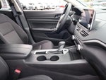 2025 Altima Thumbnail 24