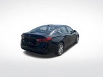2025 Altima Thumbnail 3