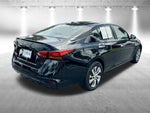 2025 Altima Thumbnail 6