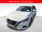 2019 Altima Thumbnail 1