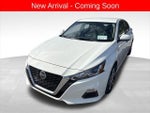 2019 Altima Thumbnail 2