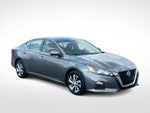 2020 Altima Thumbnail 2