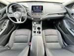 2020 Altima Thumbnail 15