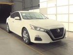 2020 Altima Thumbnail 2