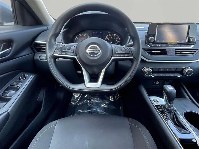 2022 Nissan Altima - $16,235
