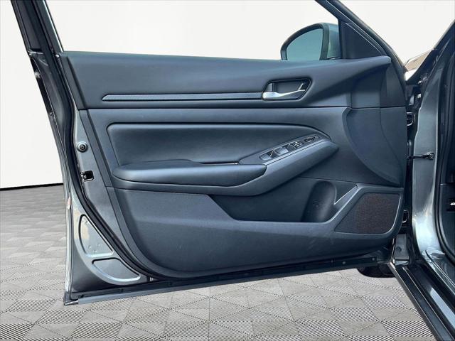 2022 Nissan Altima - $16,235