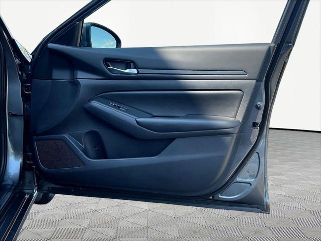 2022 Nissan Altima - $16,235