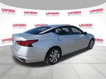 2023 Altima Thumbnail 3