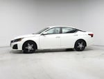 2023 Altima Thumbnail 3