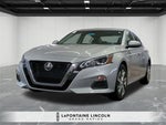 2020 Altima Thumbnail 31