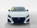2025 Altima Thumbnail 2