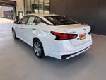 2025 Altima Thumbnail 4