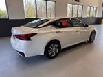 2025 Altima Thumbnail 6