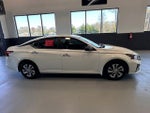 2025 Altima Thumbnail 7