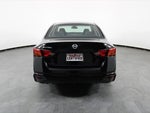 2021 Altima Thumbnail 9