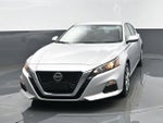 2022 Altima Thumbnail 21