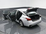 2022 Altima Thumbnail 25