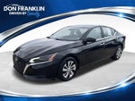 2023 Altima Thumbnail 1