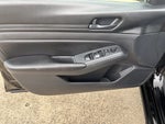 2023 Altima Thumbnail 11