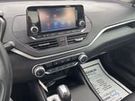 2023 Altima Thumbnail 17