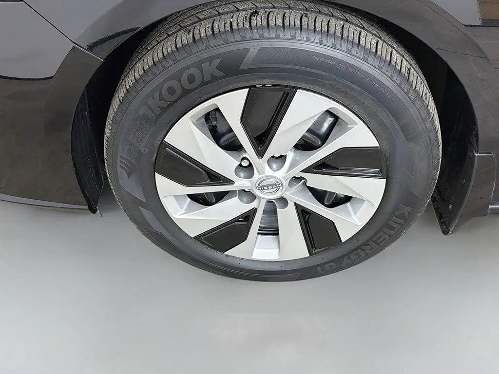2024 Nissan Altima - $16,999
