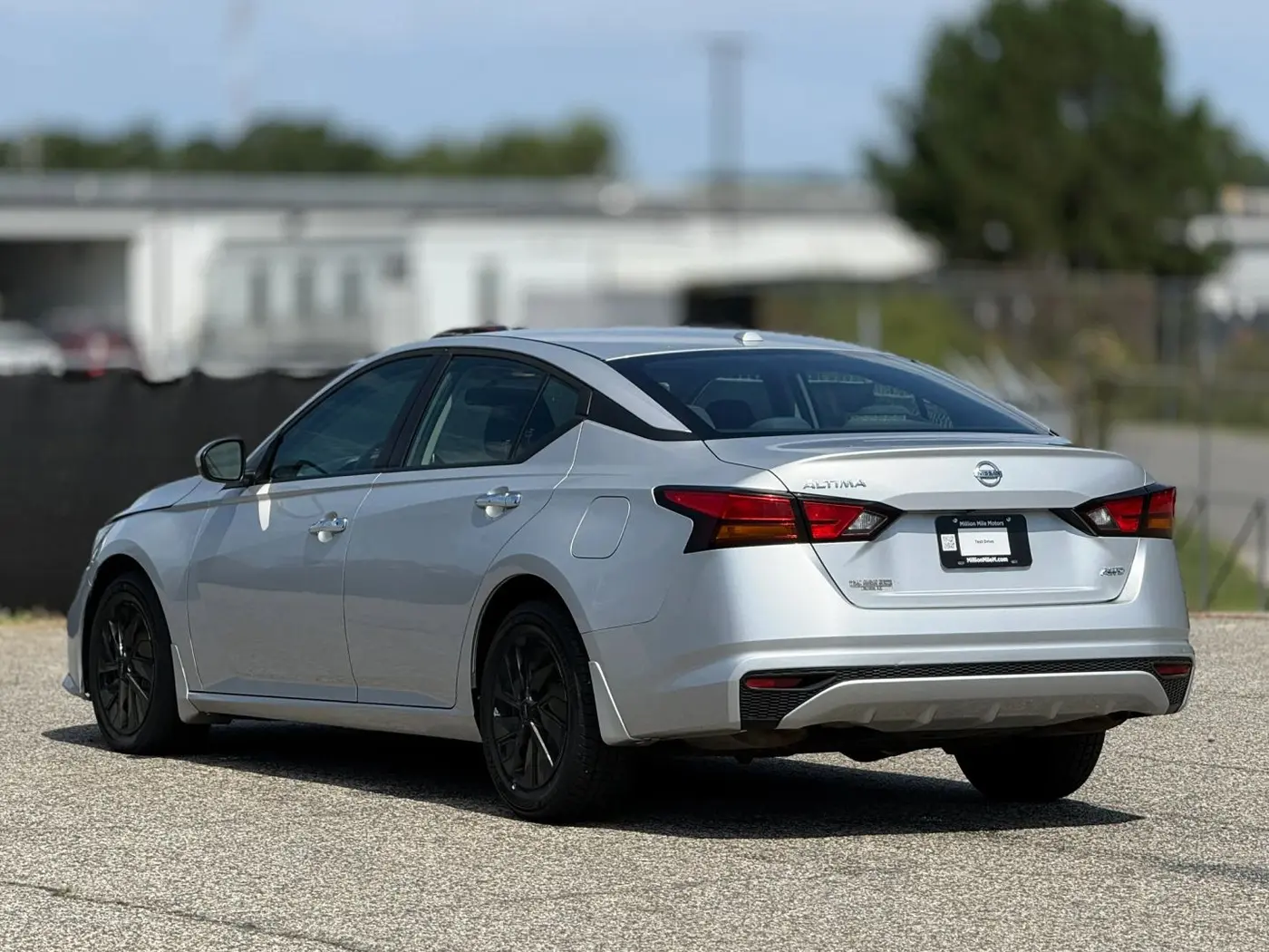 2019 Nissan Altima - $11,950