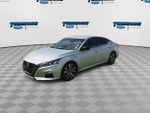 2020 Altima Thumbnail 4