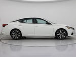 2021 Altima Thumbnail 7