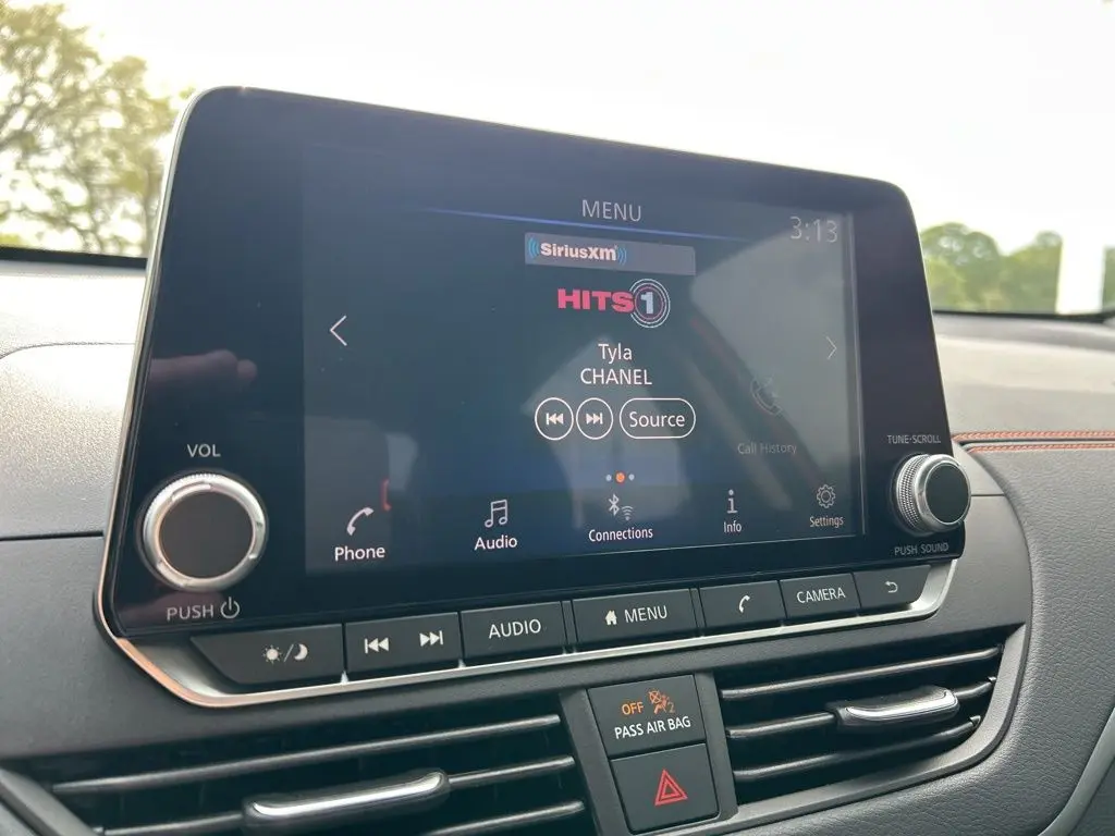2021 Nissan Altima - $22,085