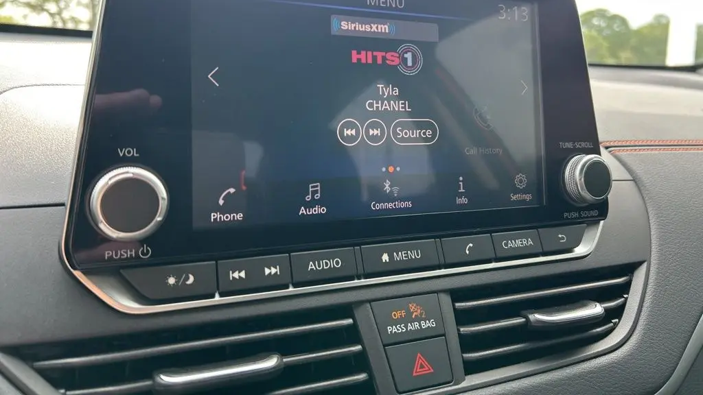 2021 Nissan Altima 2.5 SR