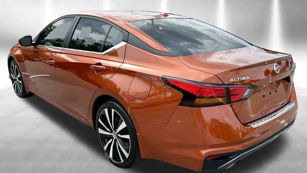 2021 Nissan Altima 2.5 SR