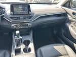 2022 Altima Thumbnail 15