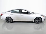 2023 Altima Thumbnail 9